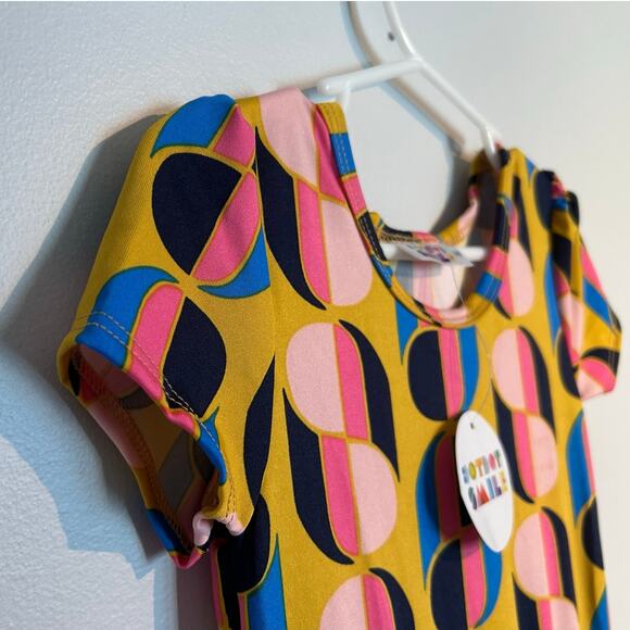 NWT Dot Dot Smile Empire Waist Cap Sleeve Dress – Yellow Retro – Girls 5/6 - Picture 7 of 9